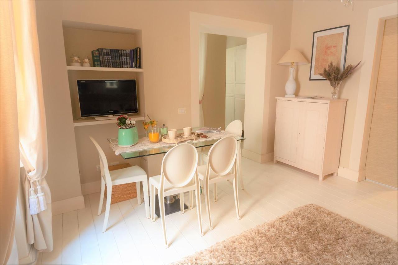 White Florence Suite المظهر الخارجي الصورة